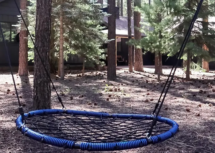 Hot Tub & Game Room! Pinetop 'wild Horse Retreat'